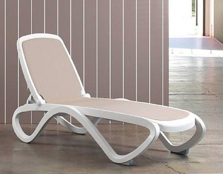 Шезлонг Nardi Omega без подлокотн., бело-бежевый Шезлонг Nardi Omega без подлокотн., бело-бежевый