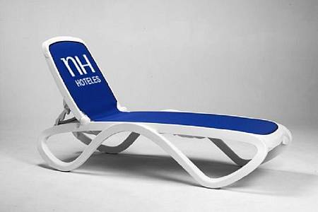 Шезлонг Nardi Omega без подлокотн., бело-бежевый Шезлонг Nardi Omega без подлокотн., бело-бежевый