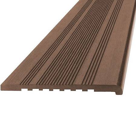 Ступень Ecodeck полнотелая с брашингом, коричневая Ступень Ecodeck полнотелая с брашингом, коричневая